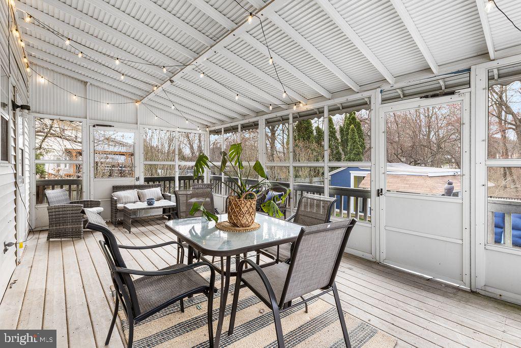 WILLOWBROOK - Residential