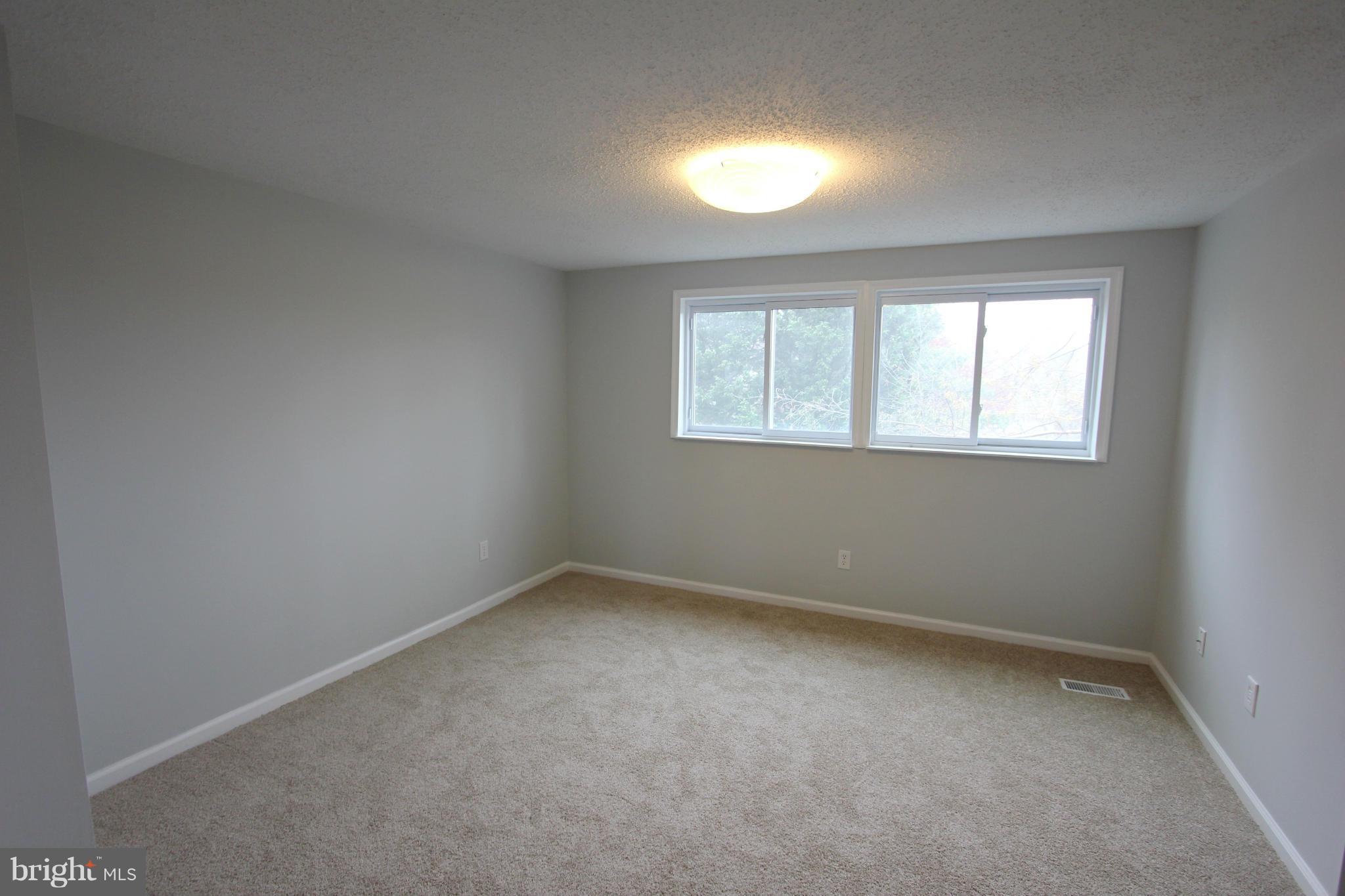 ROLLINGWOOD VILLAGE - Residential Lease