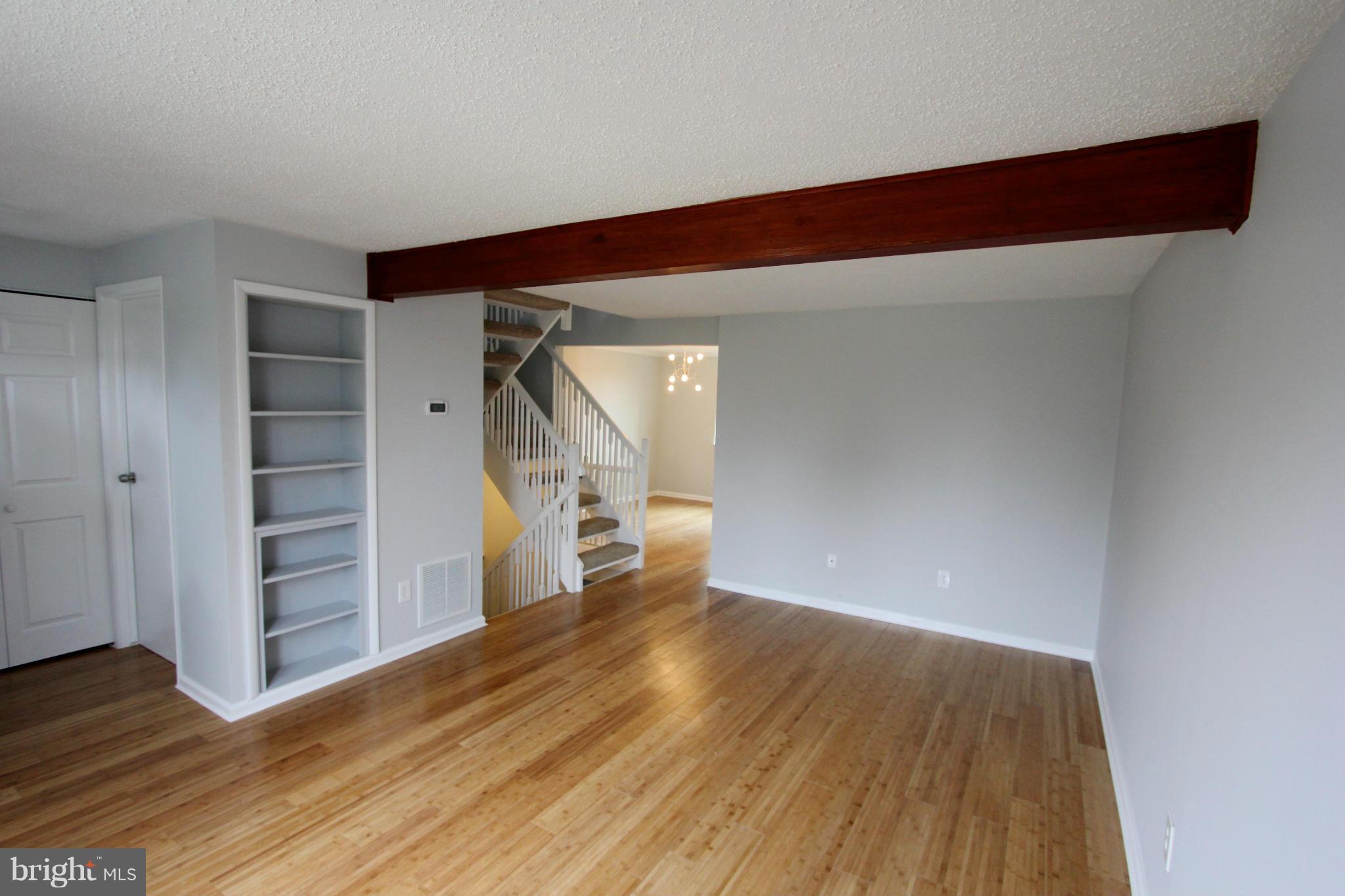 ROLLINGWOOD VILLAGE - Residential Lease