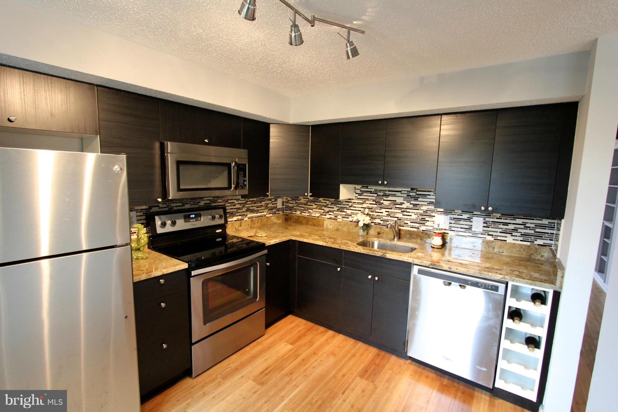 ROLLINGWOOD VILLAGE - Residential Lease