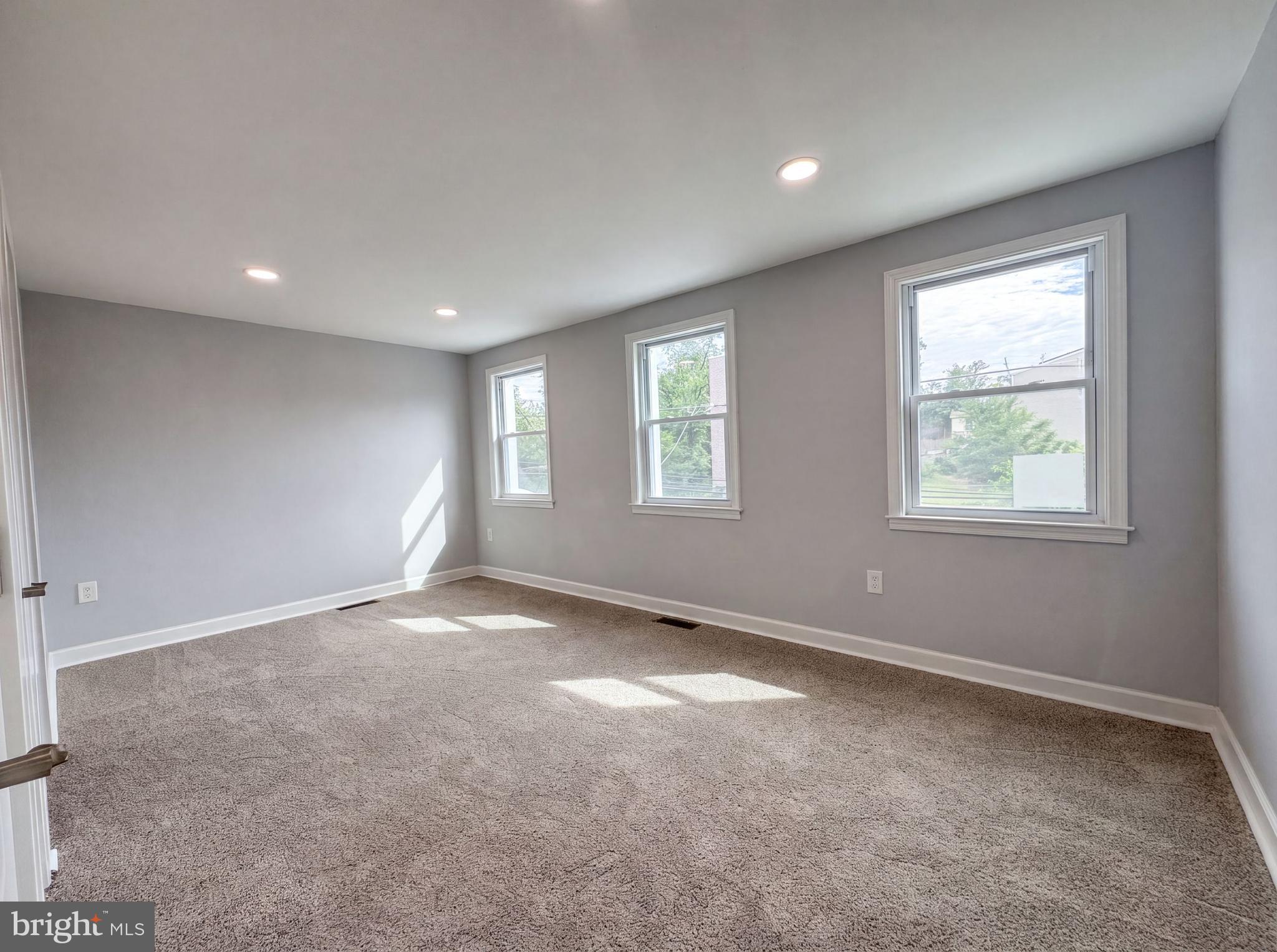 1412 MORRIS ROAD SE