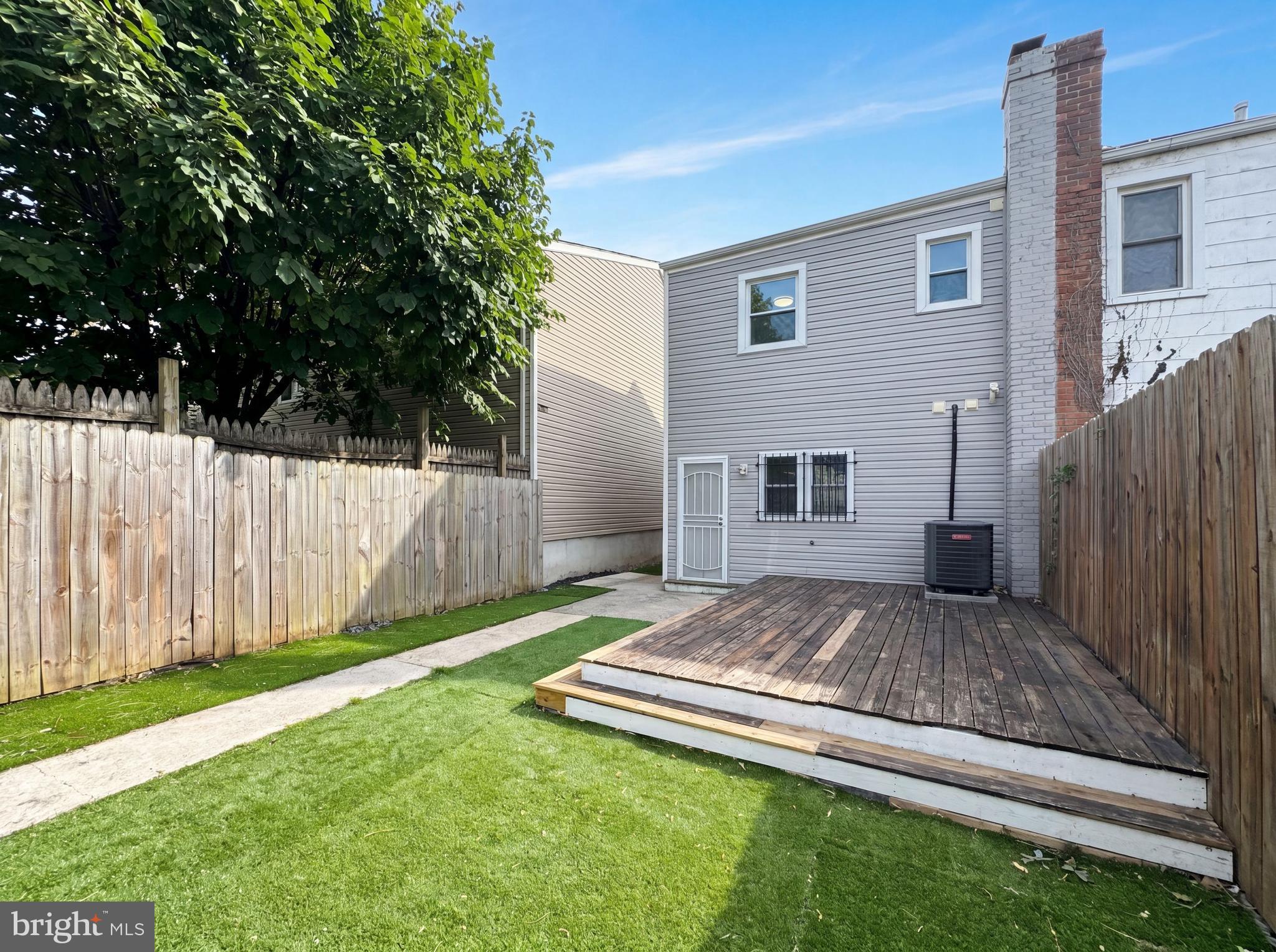 1412 MORRIS ROAD SE