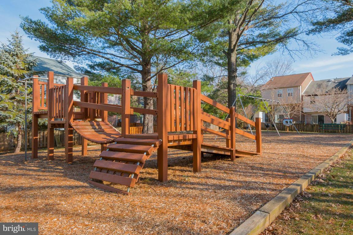 SHADY GROVE VILLAGE - Residential