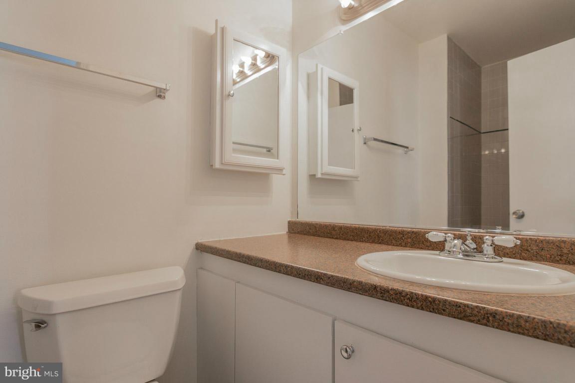 SHADY GROVE VILLAGE - Residential