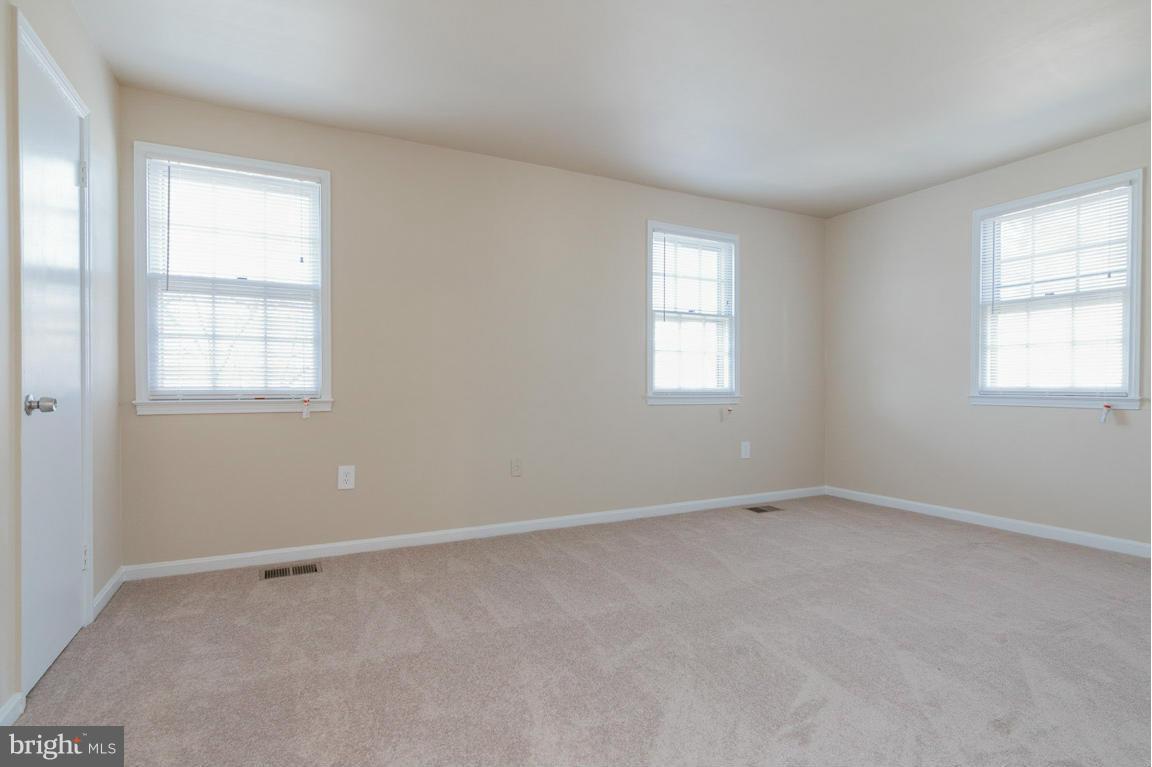 SHADY GROVE VILLAGE - Residential