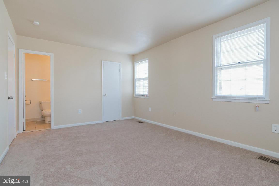 SHADY GROVE VILLAGE - Residential