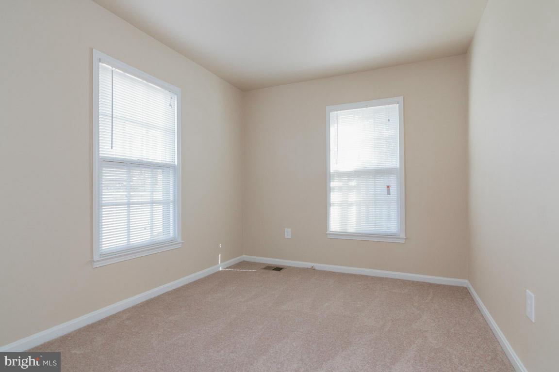 SHADY GROVE VILLAGE - Residential