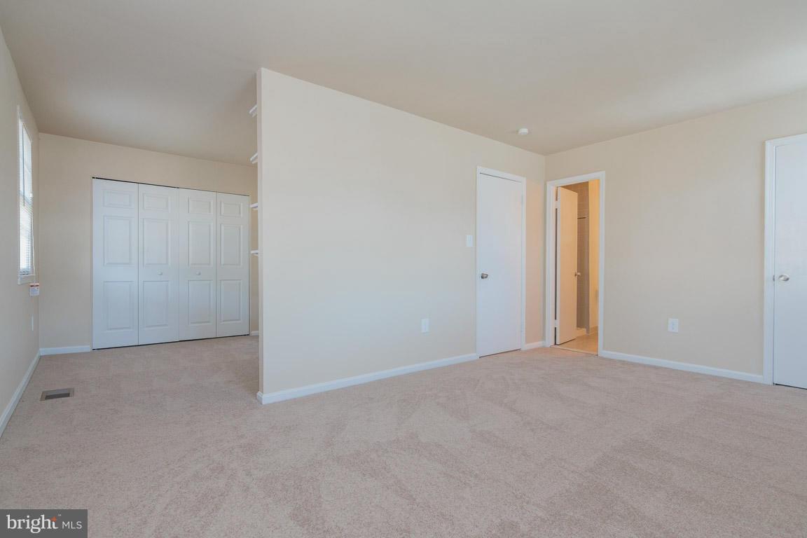 SHADY GROVE VILLAGE - Residential