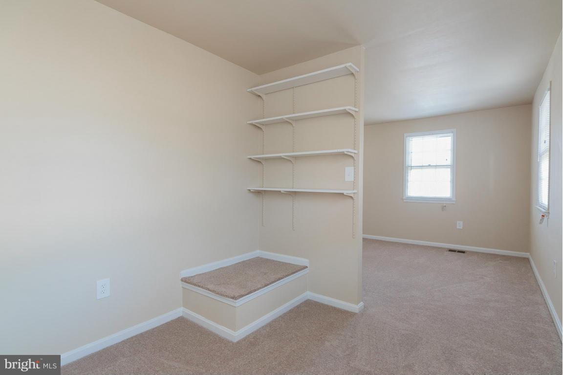 SHADY GROVE VILLAGE - Residential