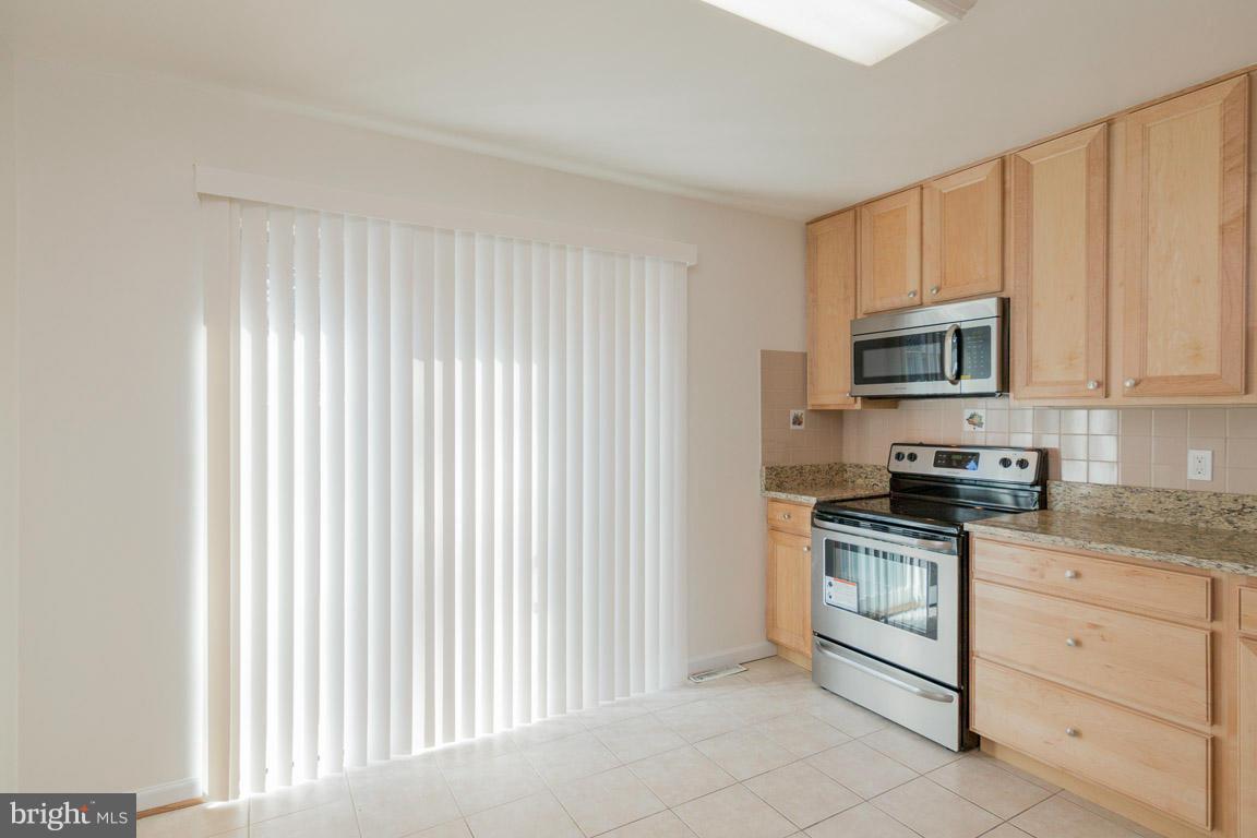 SHADY GROVE VILLAGE - Residential