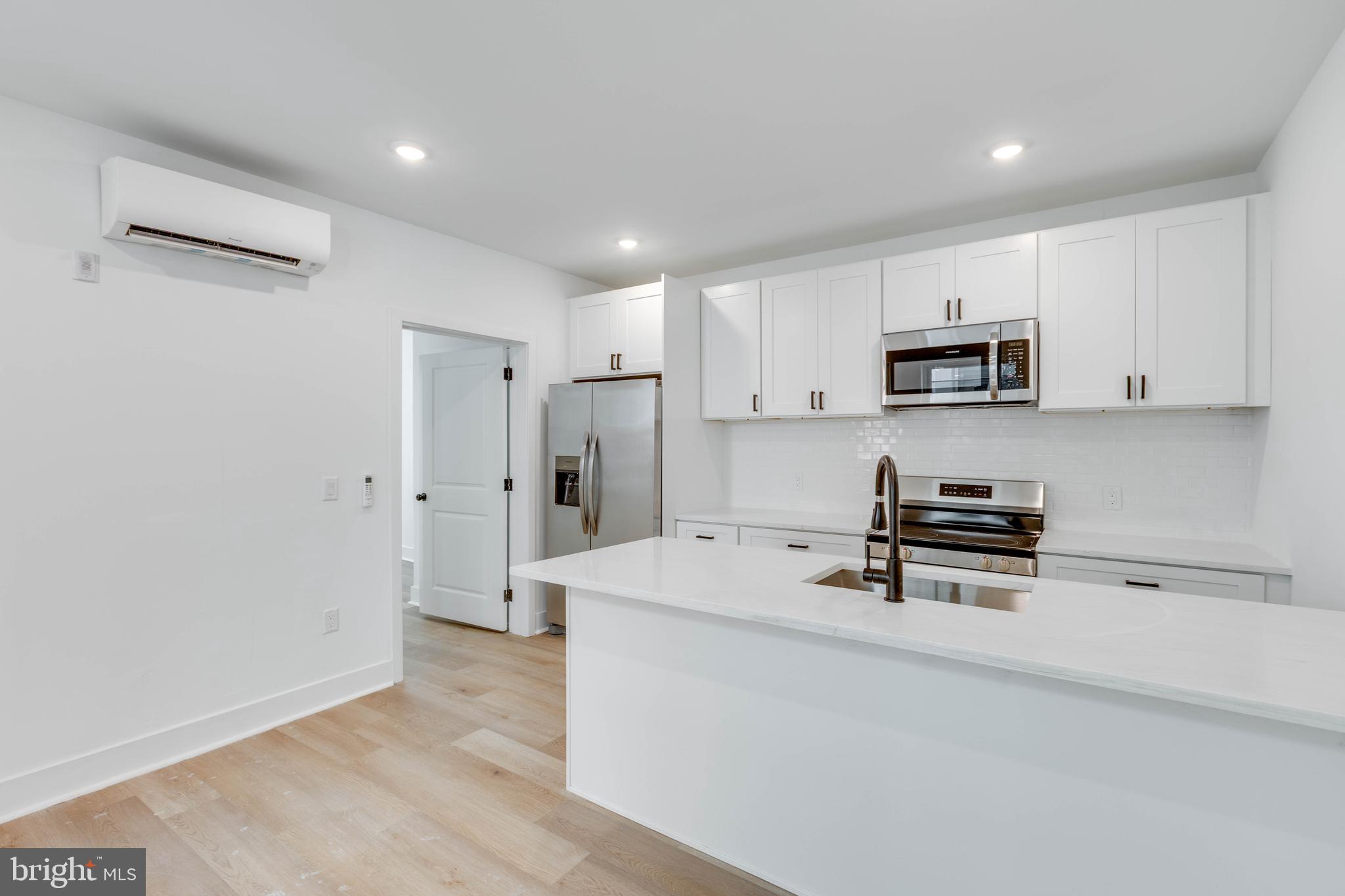 SPRUCE HILL - Residential Income