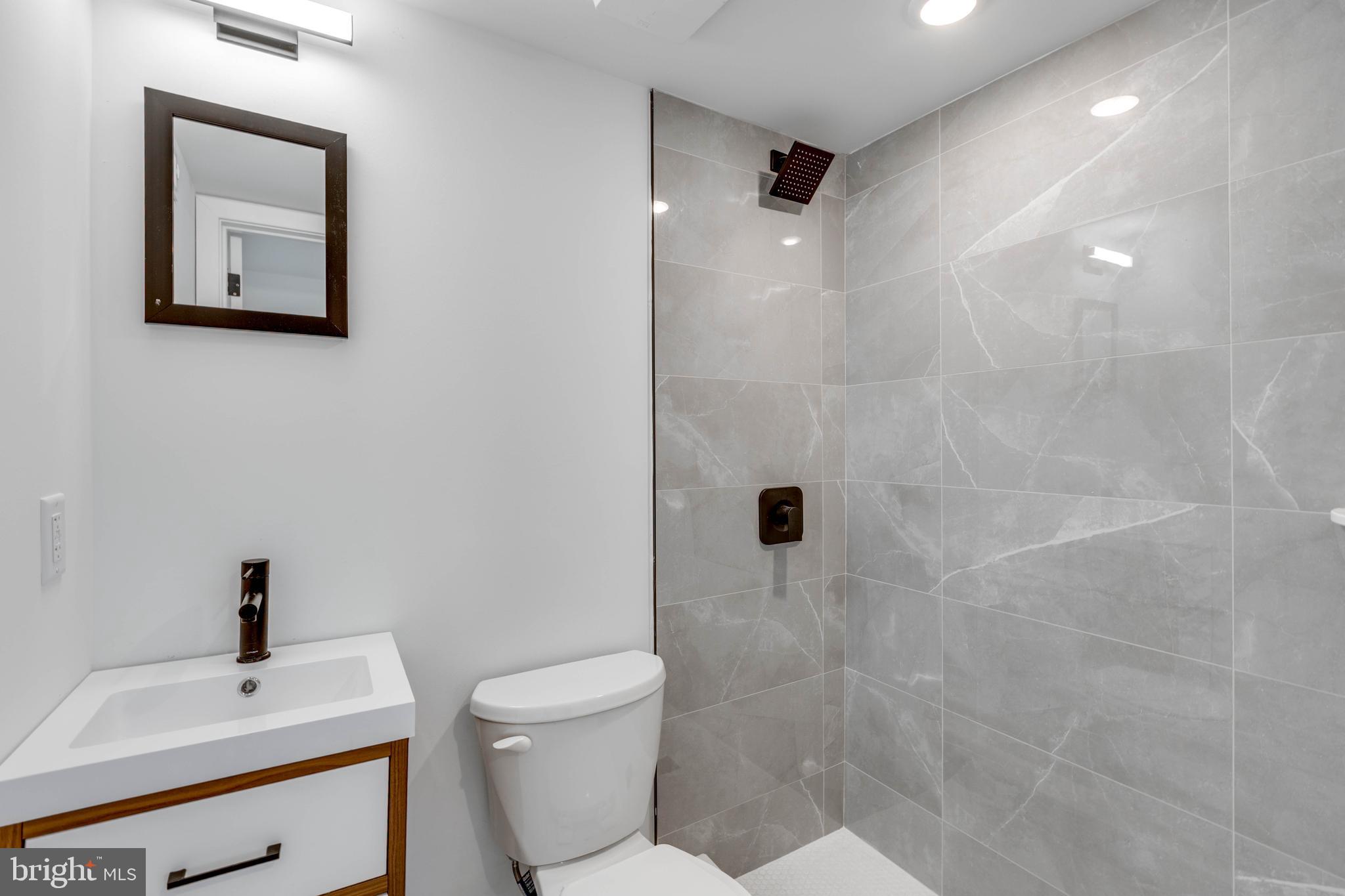 SPRUCE HILL - Residential Income