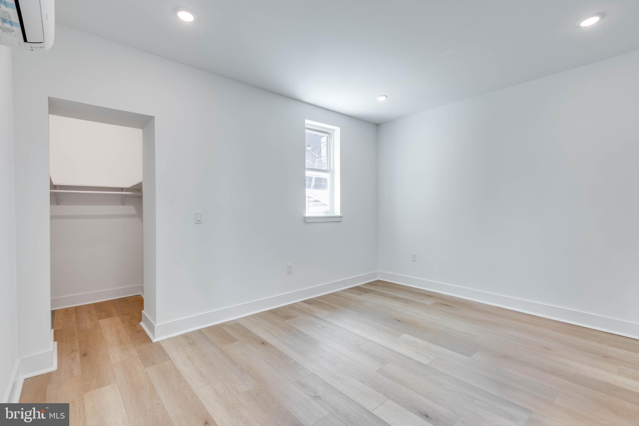 SPRUCE HILL - Residential Income