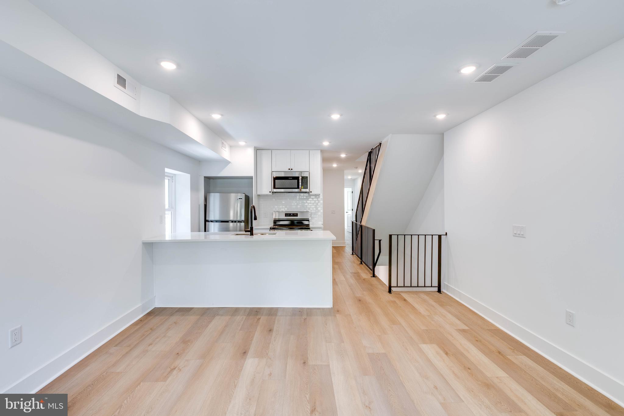 SPRUCE HILL - Residential Income