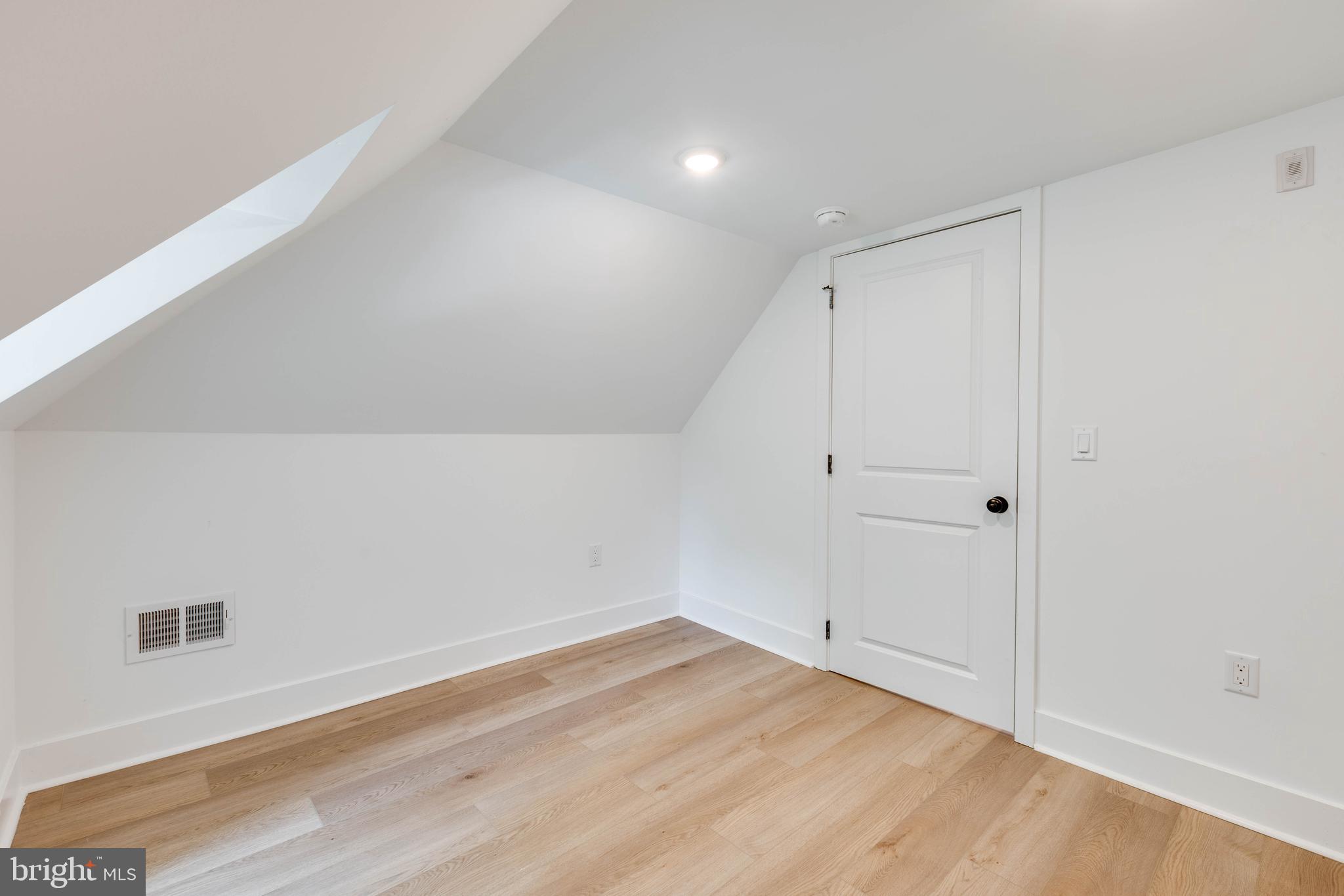 SPRUCE HILL - Residential Income