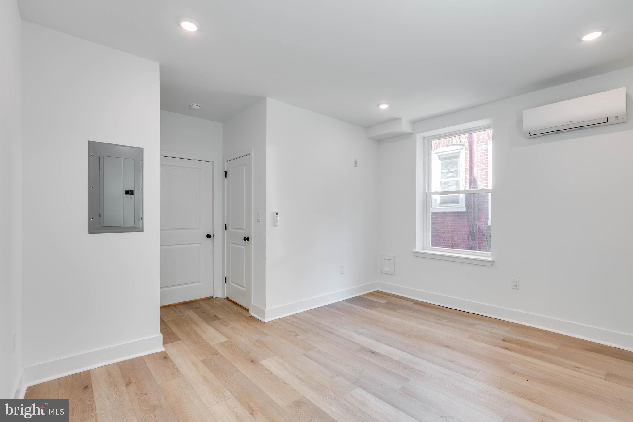 SPRUCE HILL - Residential Income