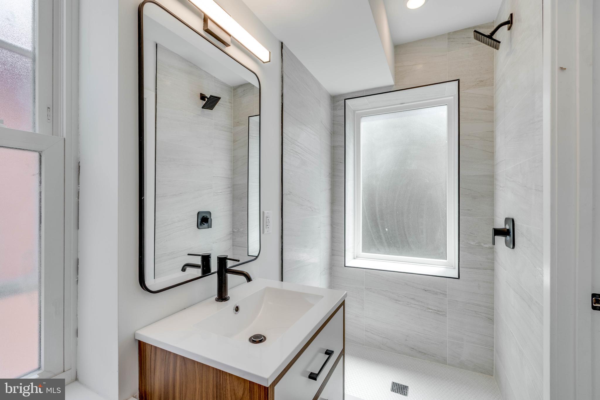 SPRUCE HILL - Residential Income