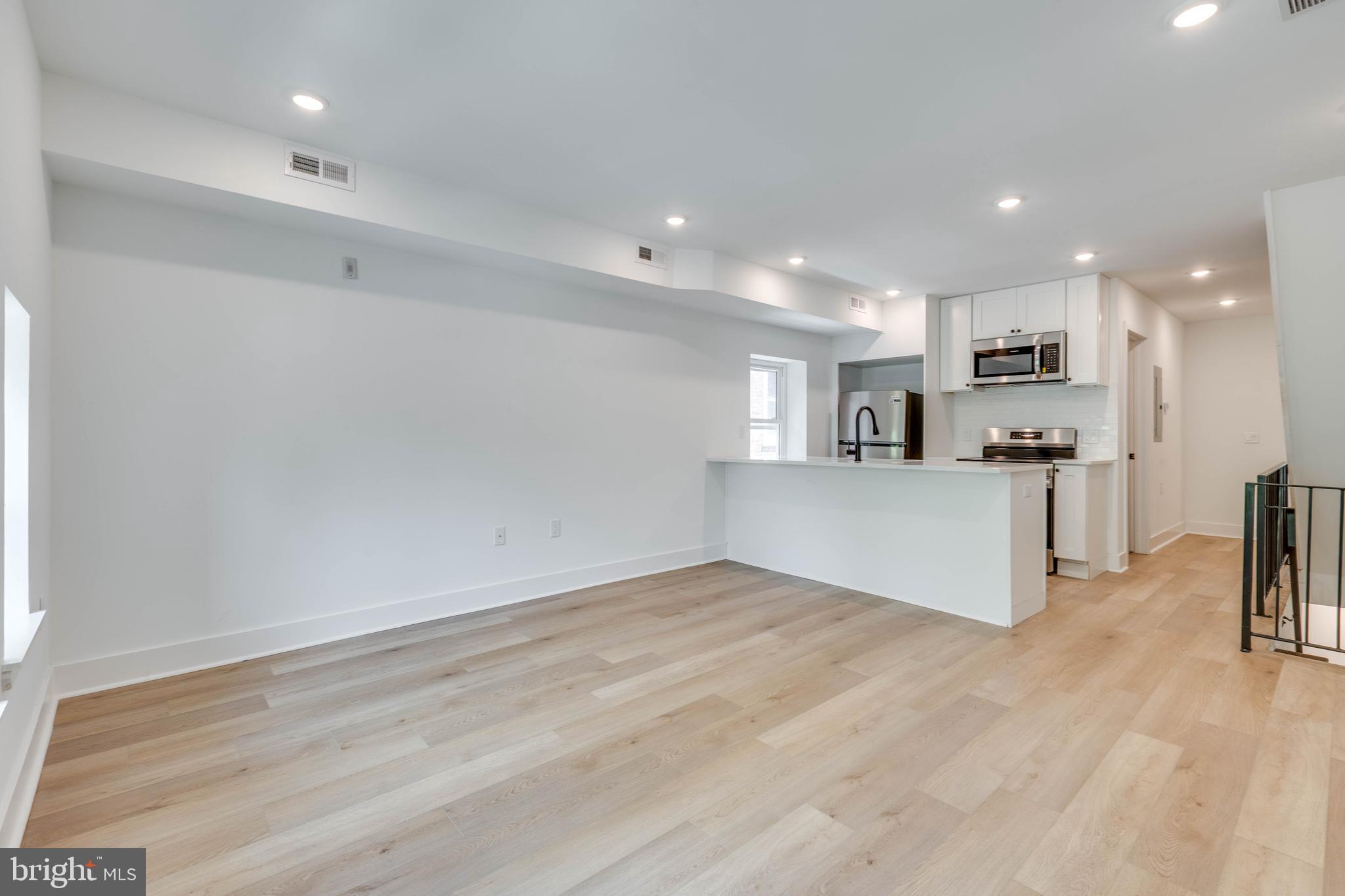 SPRUCE HILL - Residential Income