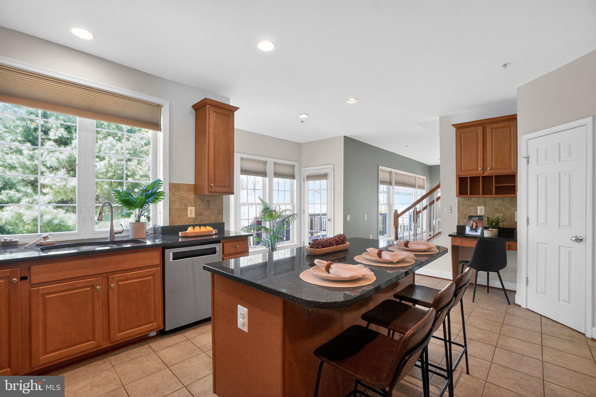 SUMMERFIELD CROSSING - Residential