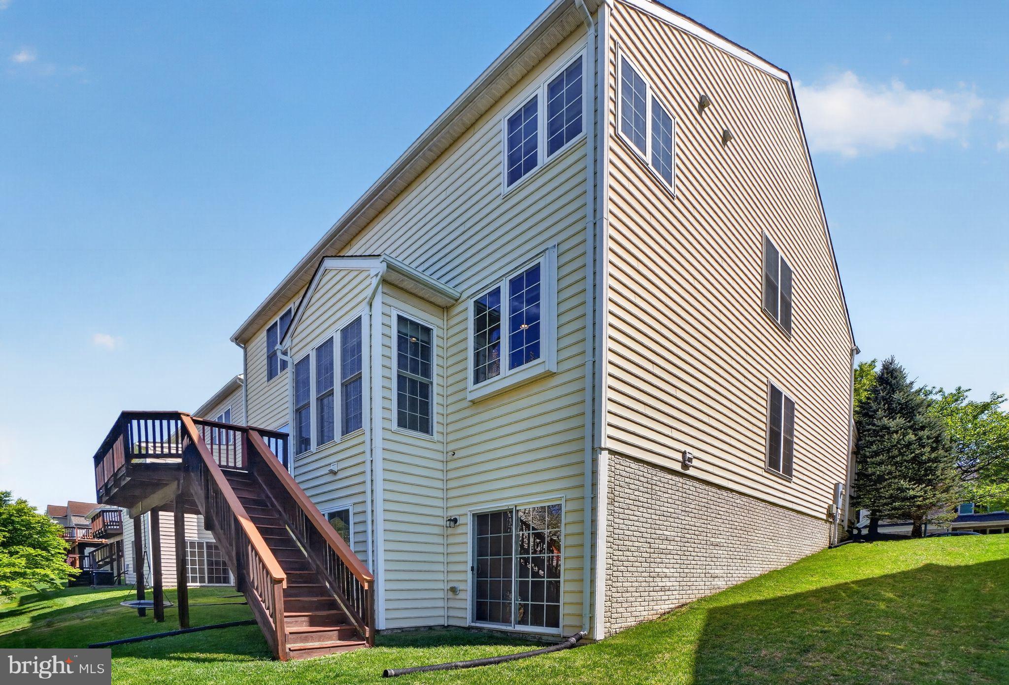 SUMMERFIELD CROSSING - Residential