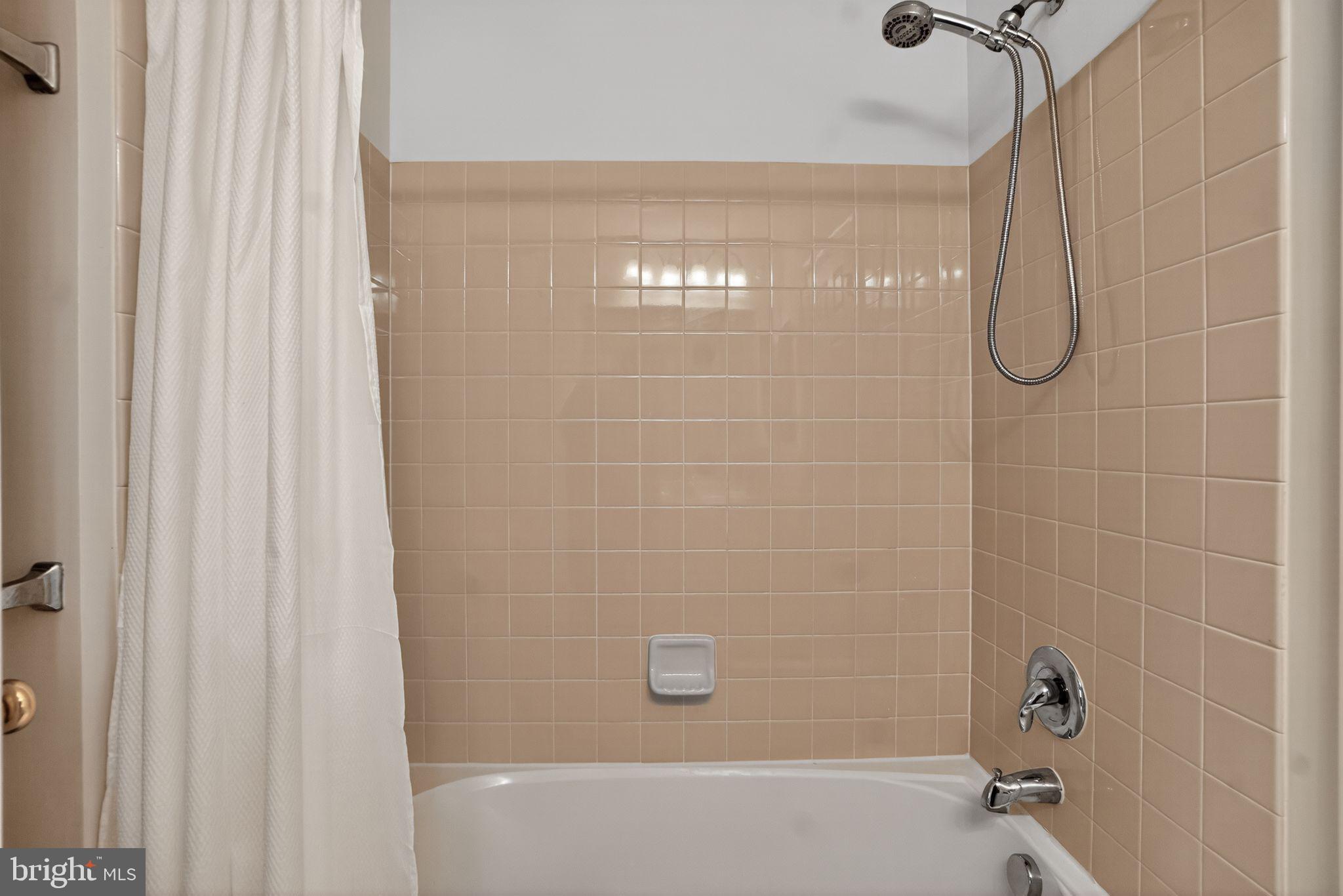 SUMMERFIELD CROSSING - Residential