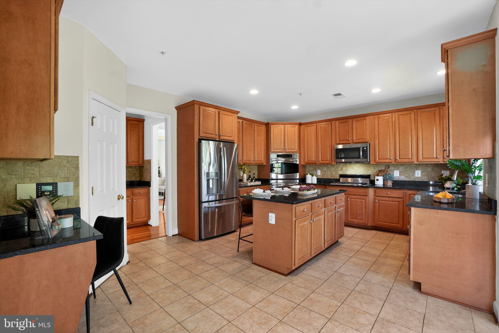 SUMMERFIELD CROSSING - Residential