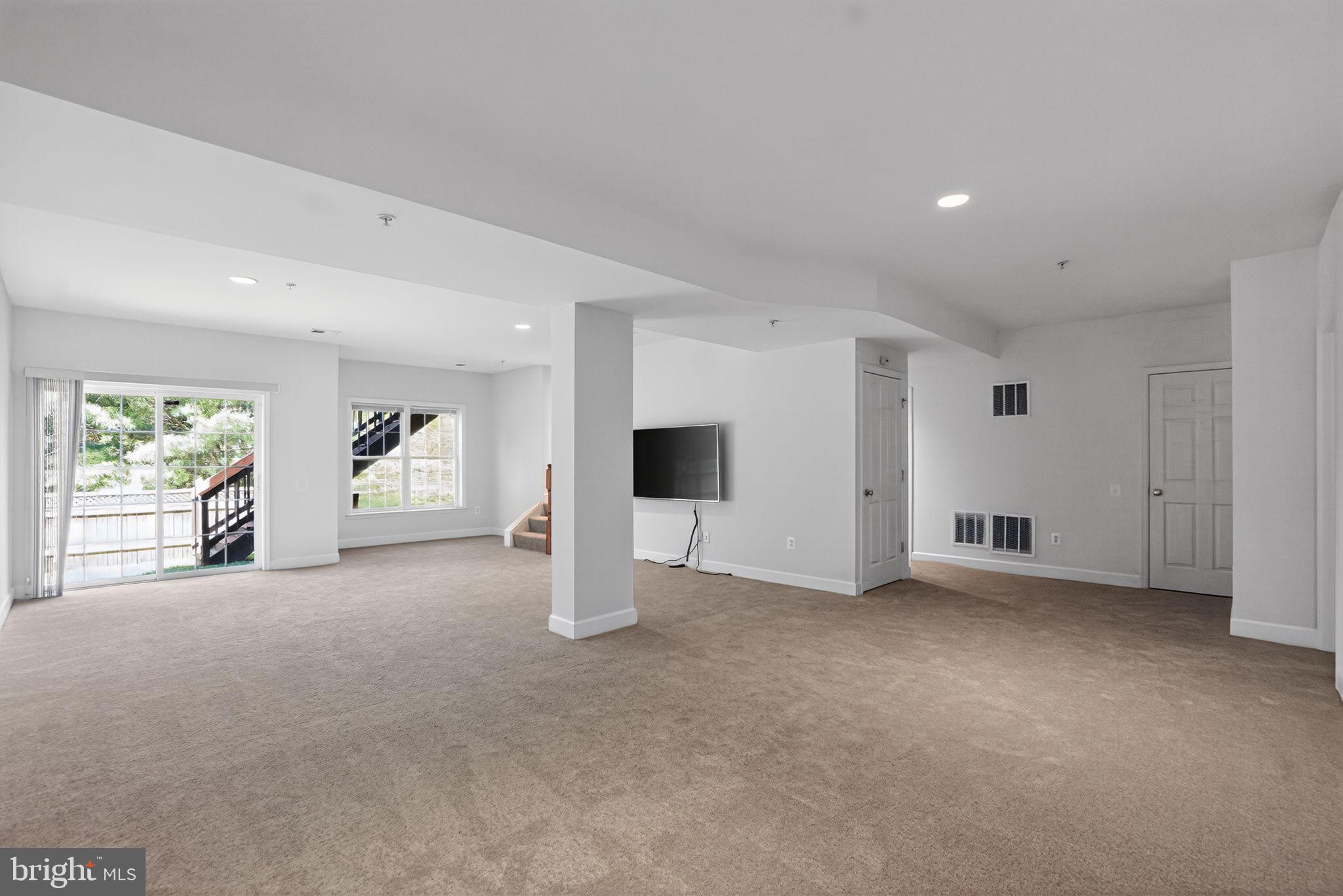 SUMMERFIELD CROSSING - Residential