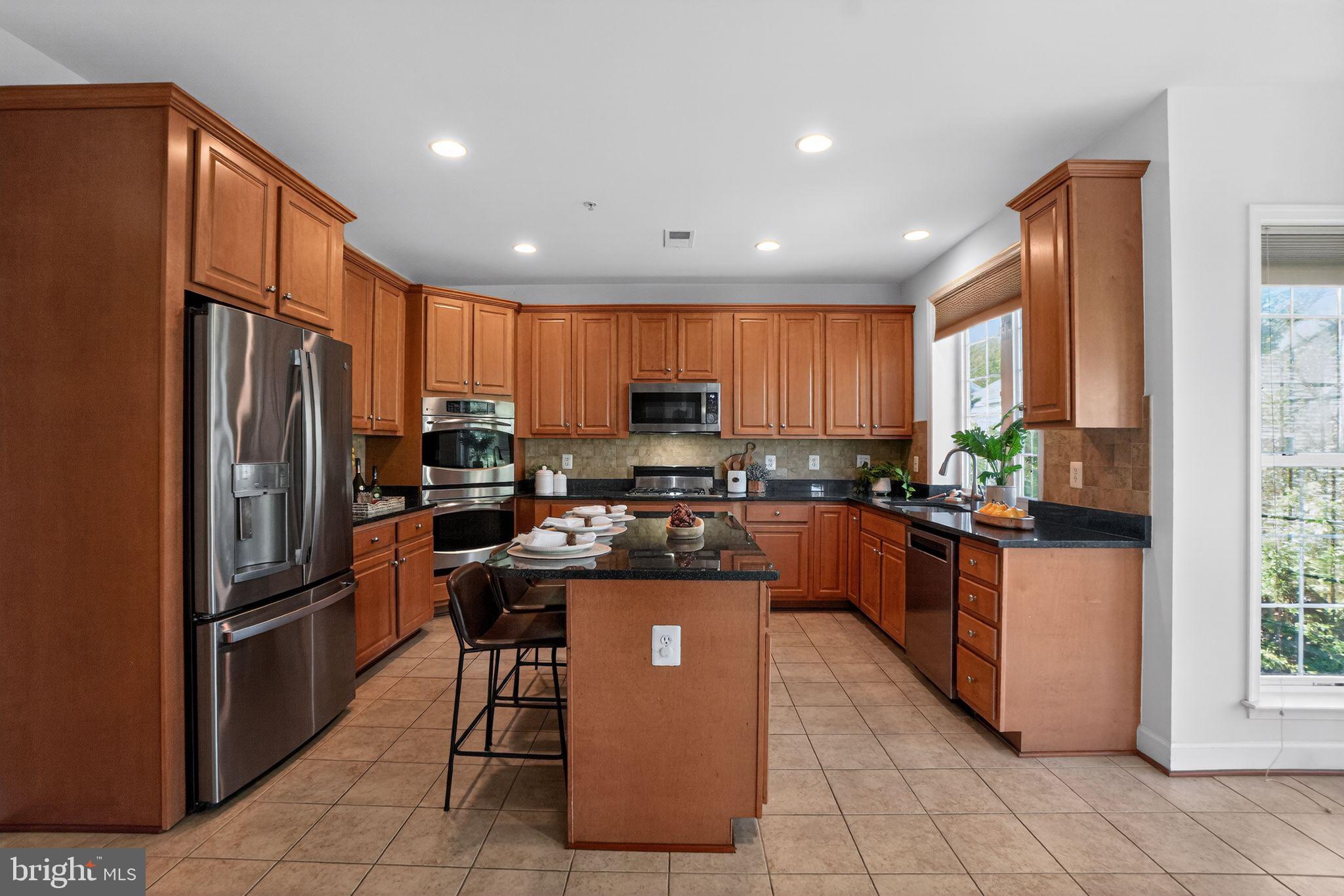 SUMMERFIELD CROSSING - Residential