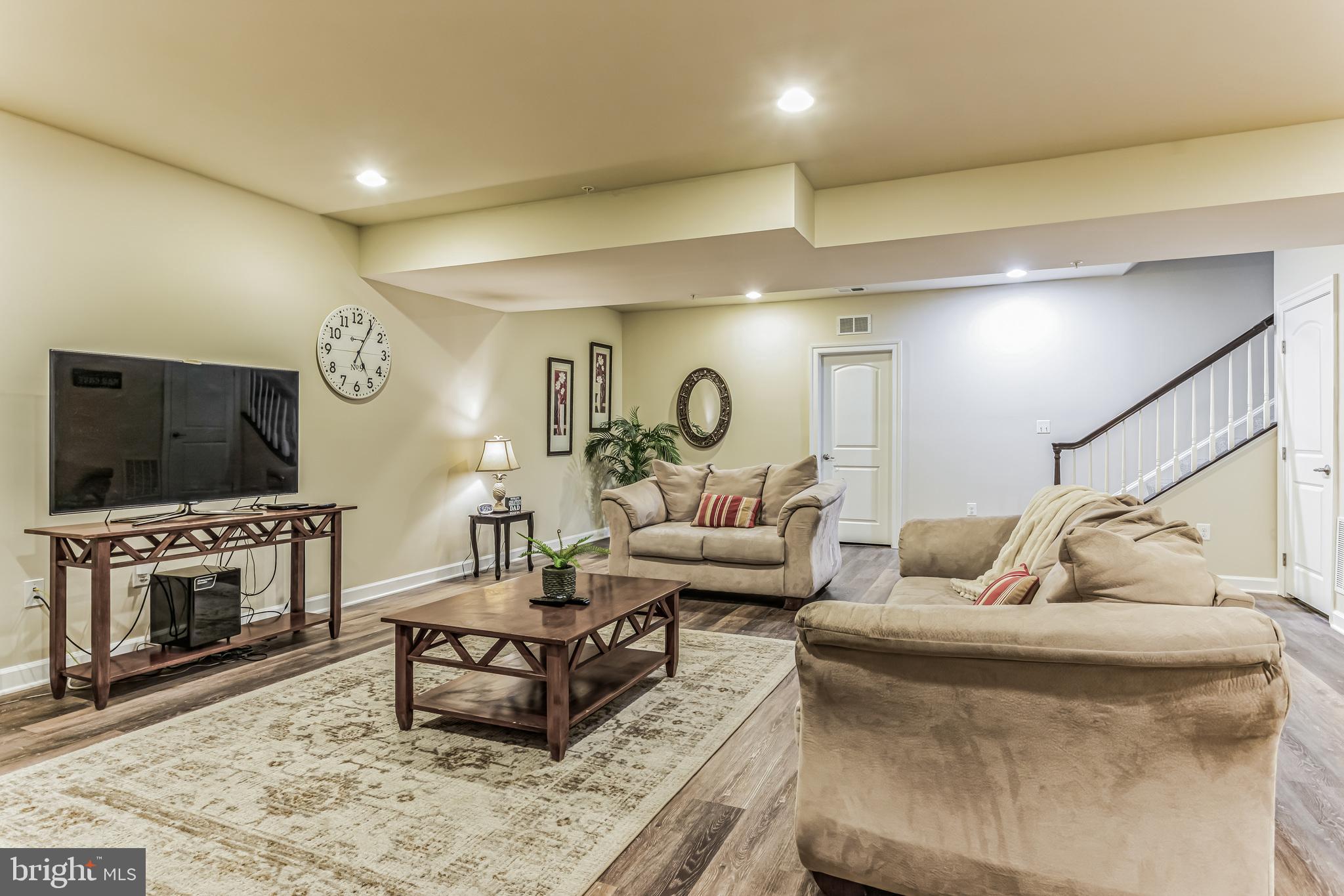 TWO RIVERS - Residential