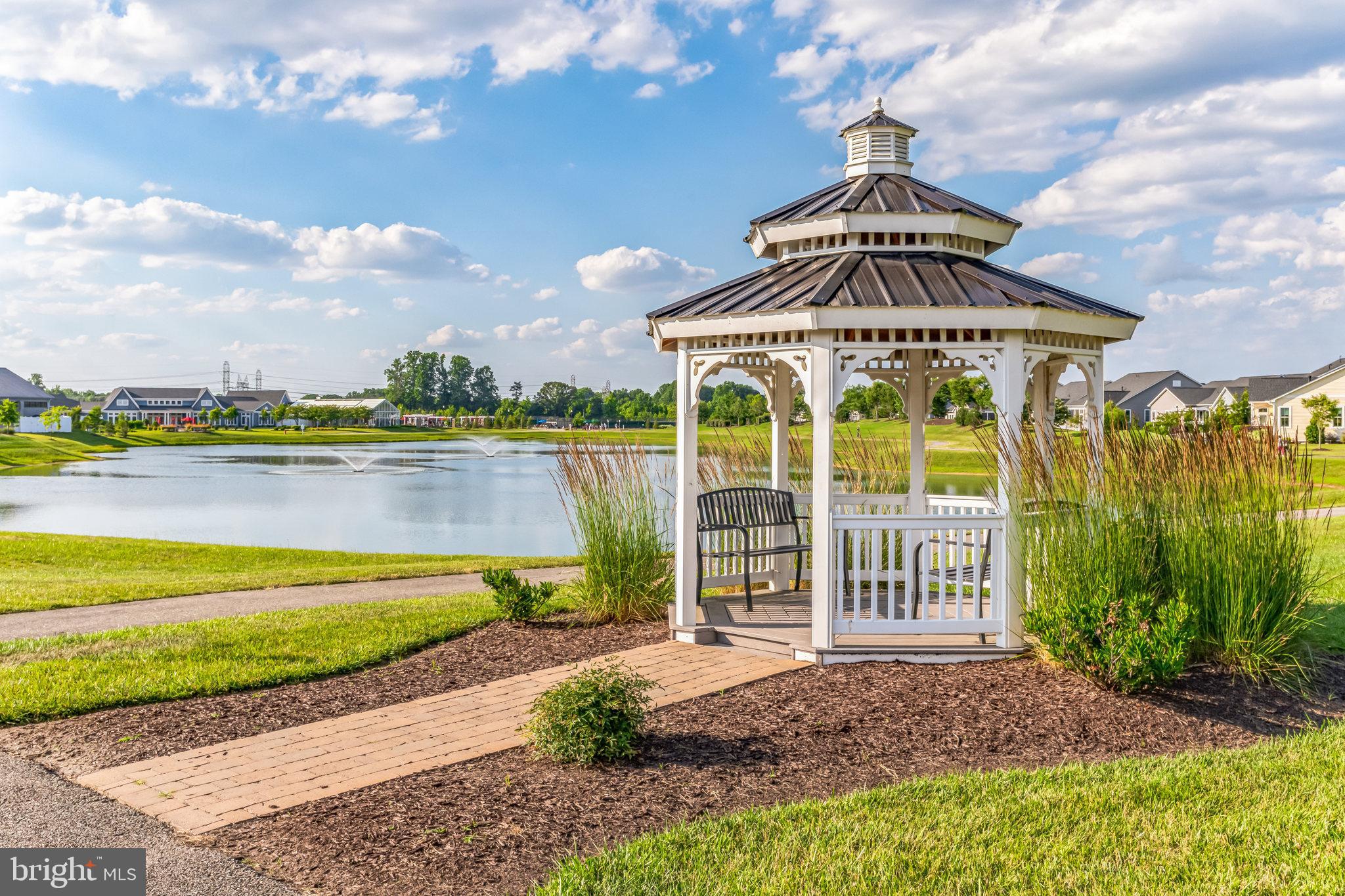 TWO RIVERS - Residential