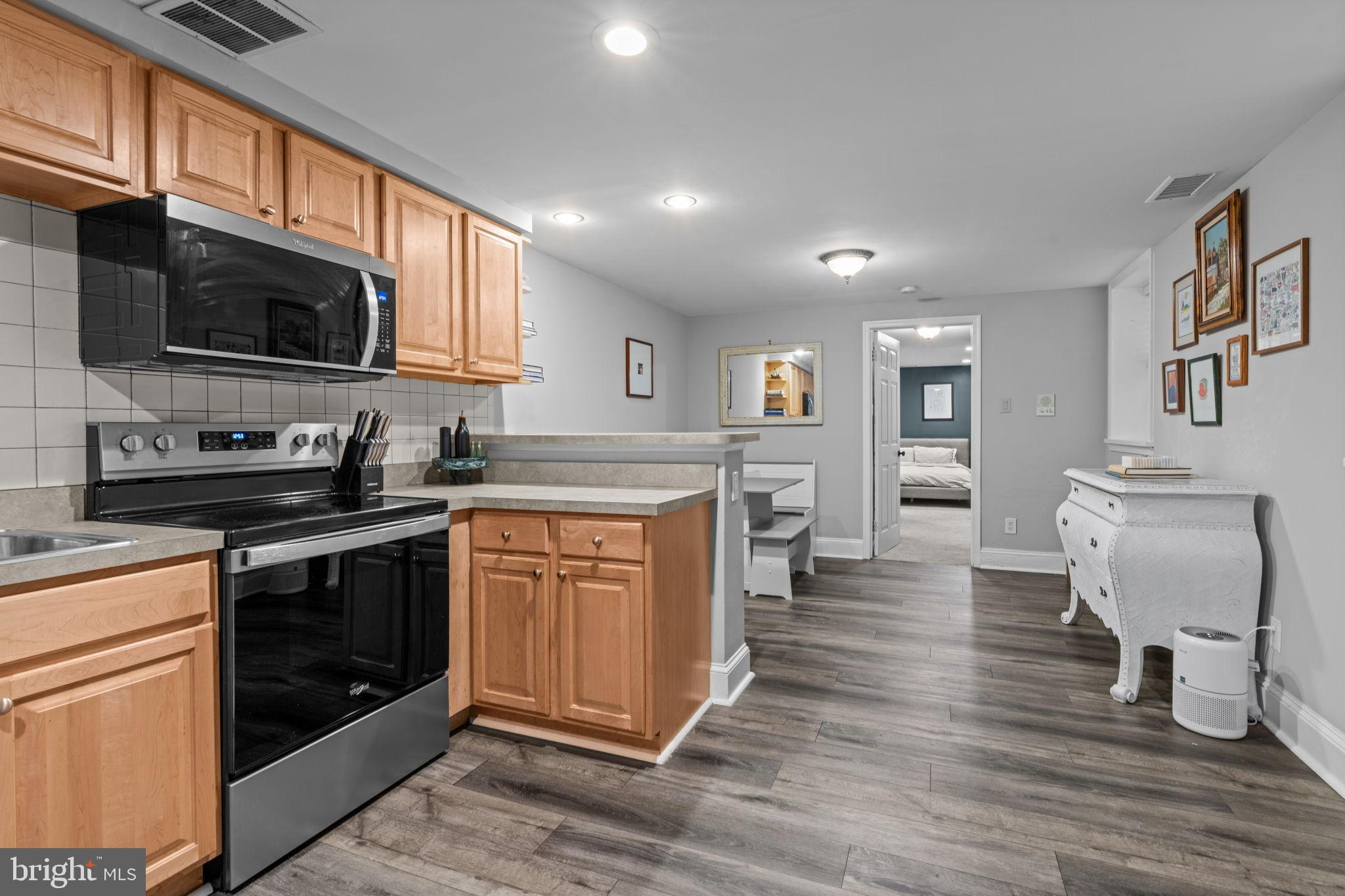 FAIRMOUNT - Residential