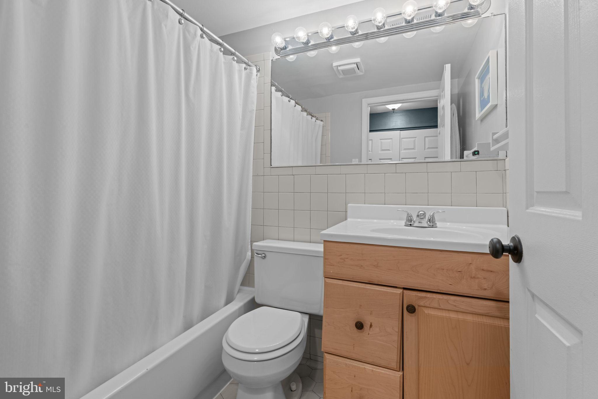 FAIRMOUNT - Residential