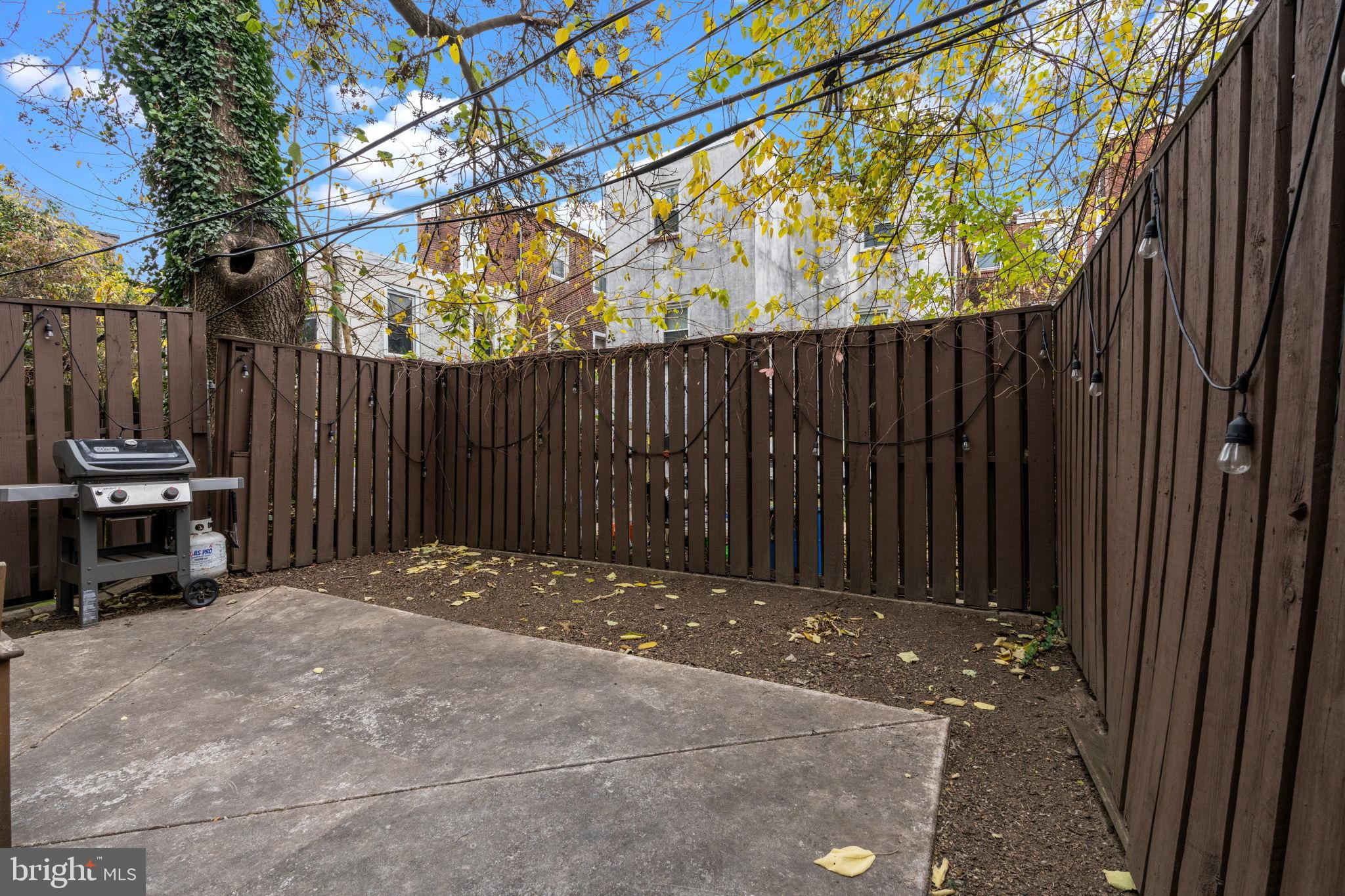 FAIRMOUNT - Residential