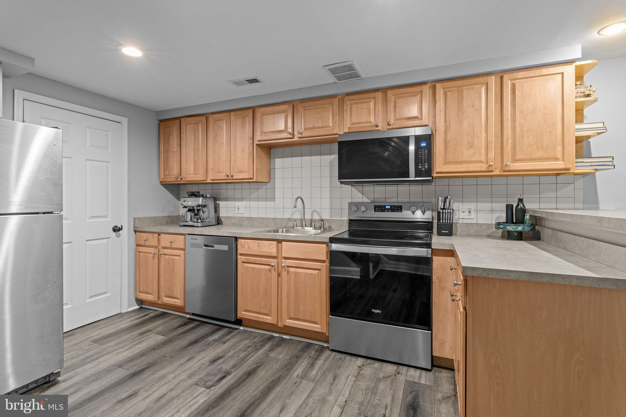 FAIRMOUNT - Residential