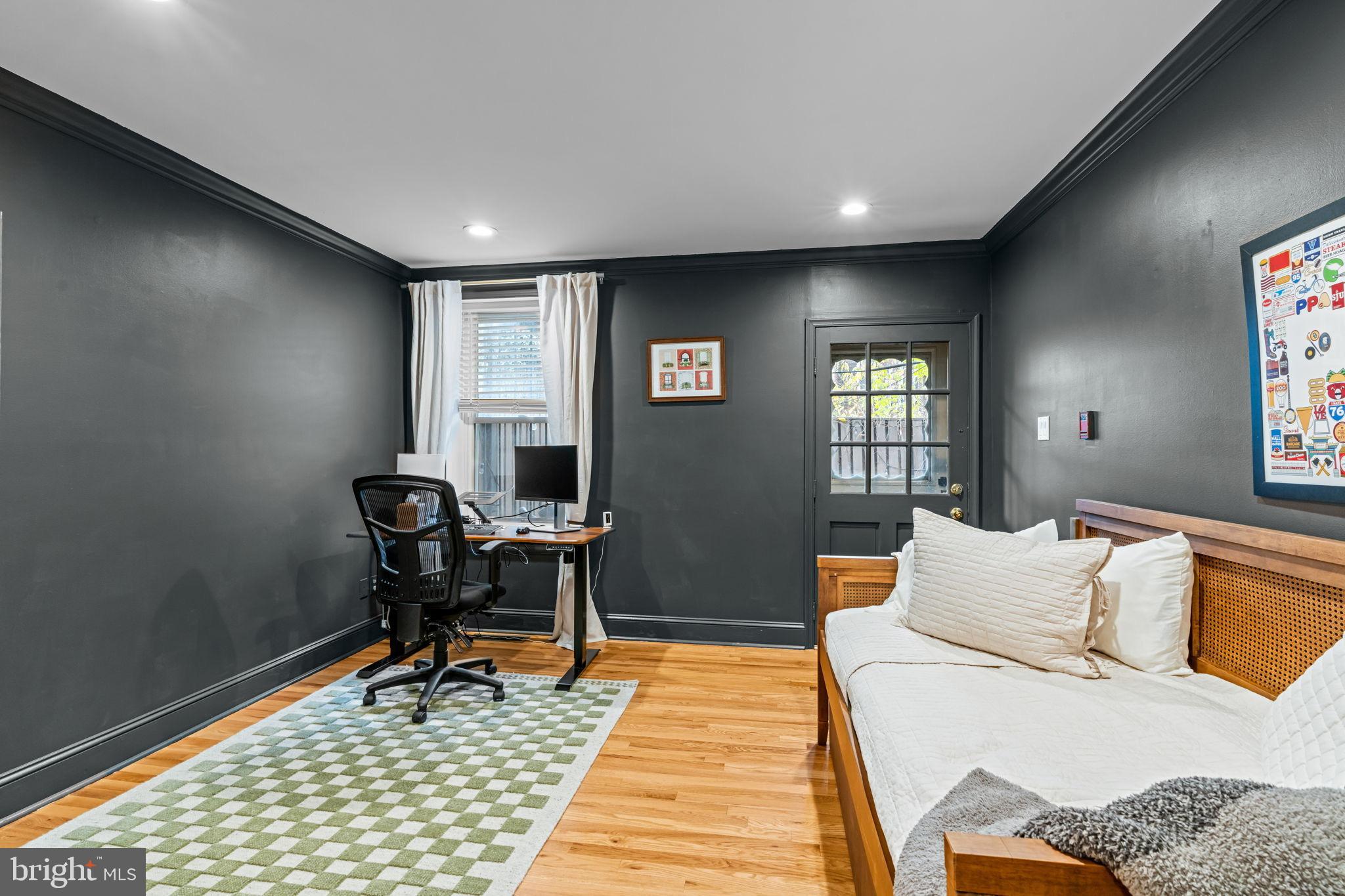 FAIRMOUNT - Residential