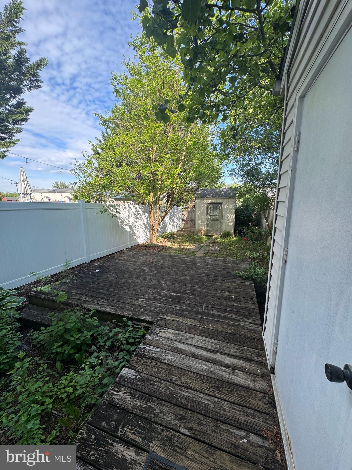 209 BARRINGTON LANE
