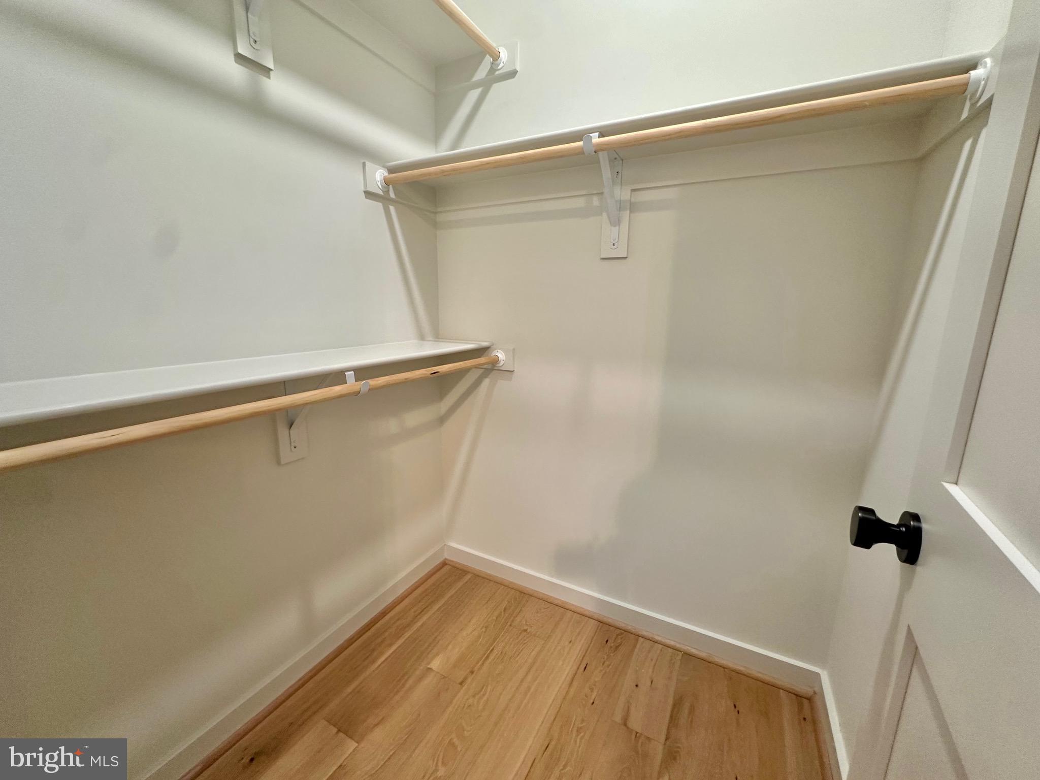 GLENMORE - Residential Lease