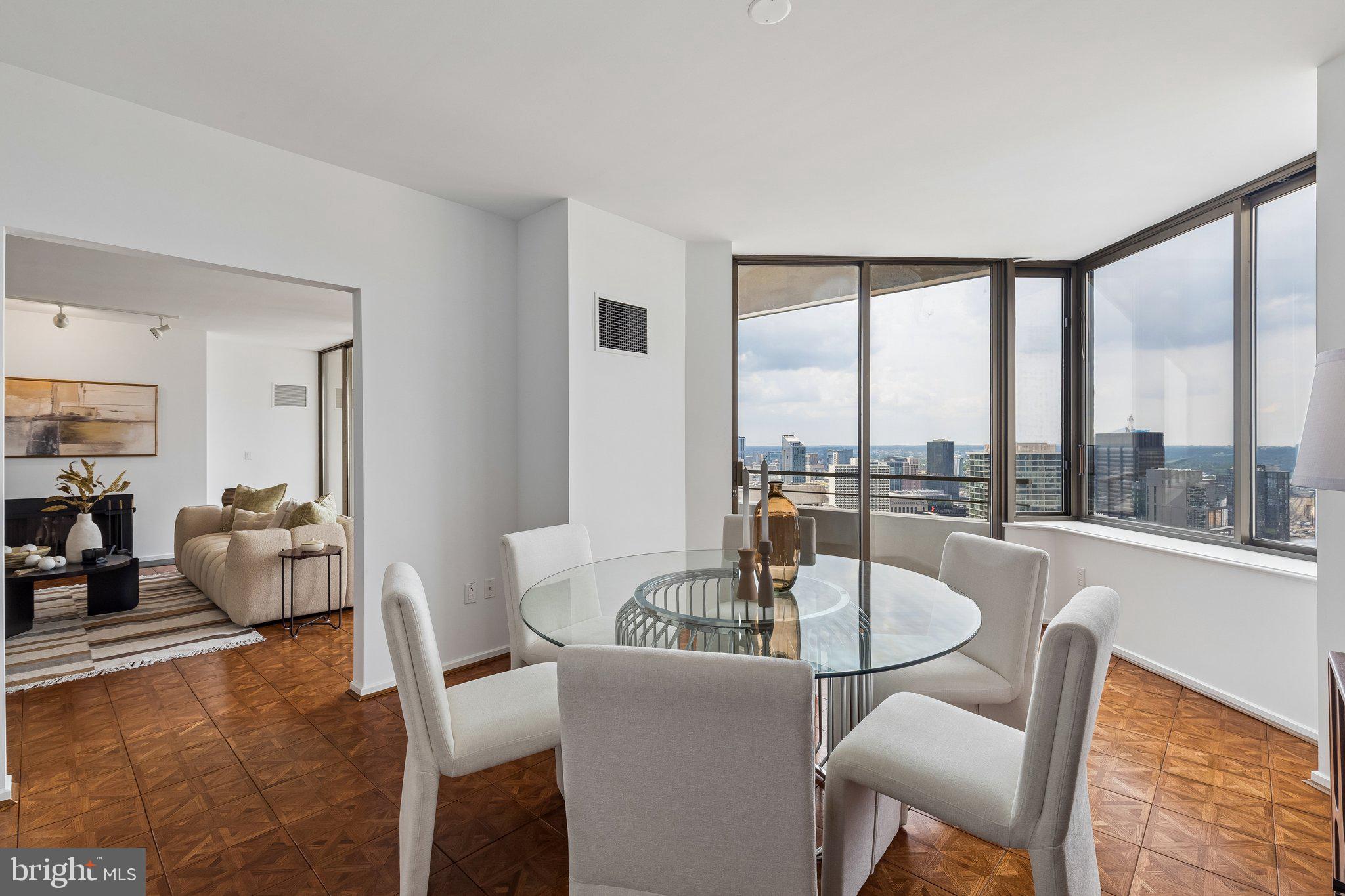 202 W RITTENHOUSE SQUARE 10 3302
