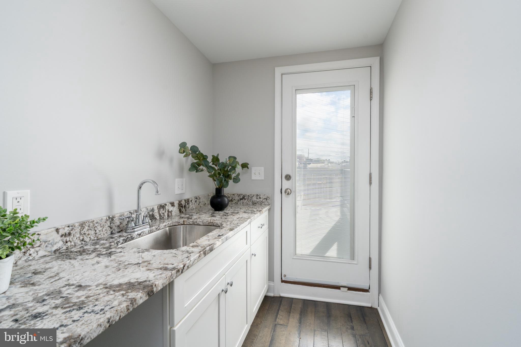 BUTCHERS HILL - Residential