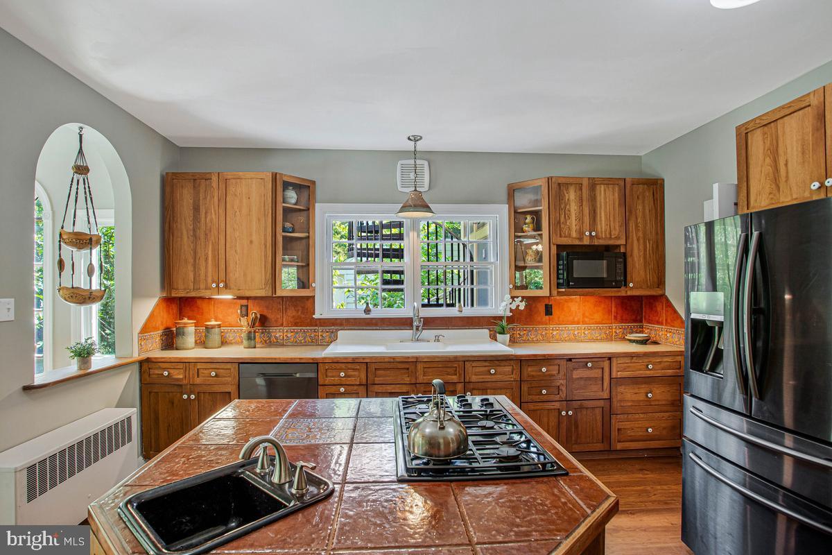 ELLAVILLE HEIGHTS - Residential