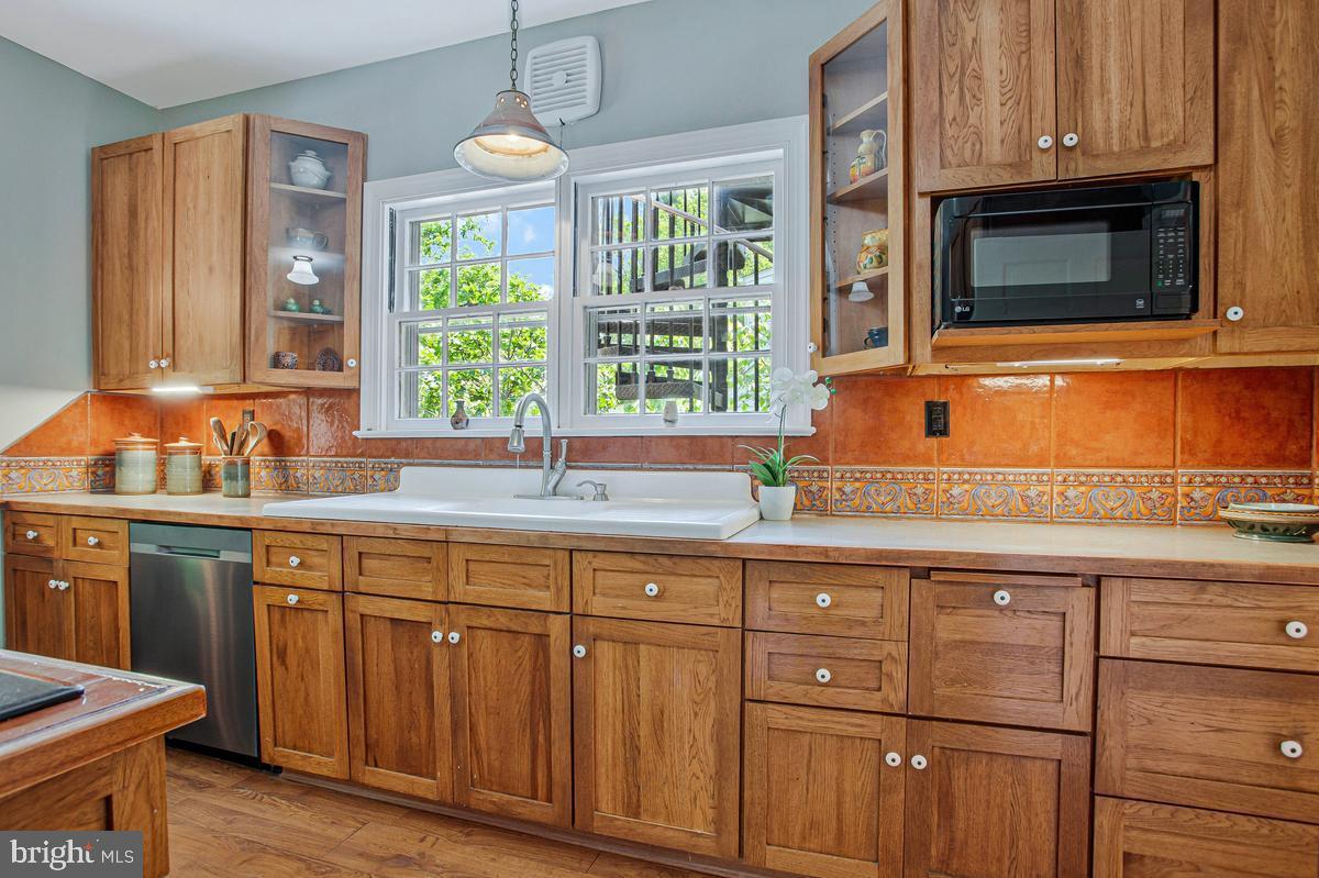 ELLAVILLE HEIGHTS - Residential