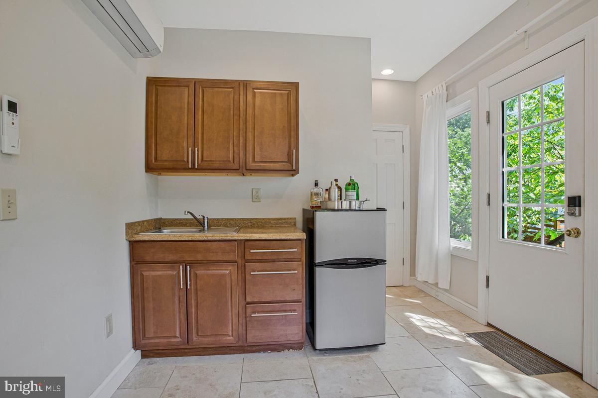 ELLAVILLE HEIGHTS - Residential