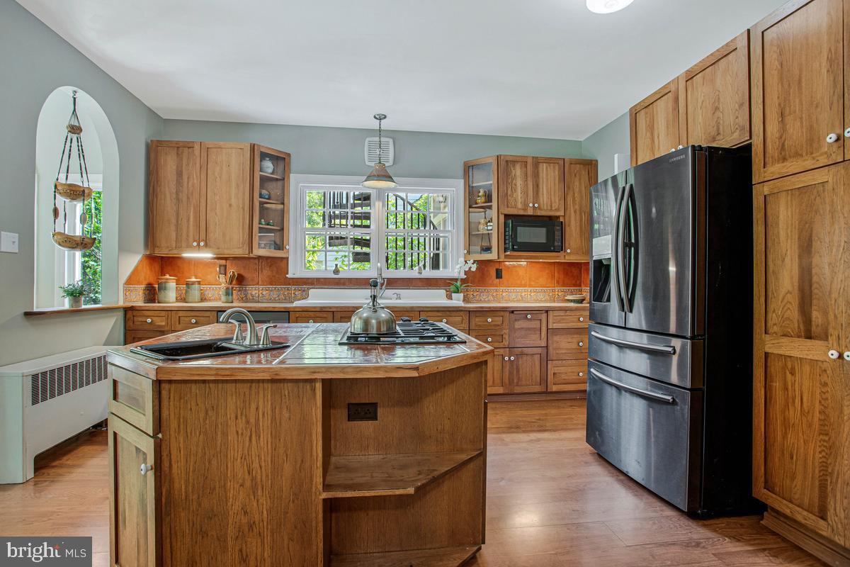 ELLAVILLE HEIGHTS - Residential