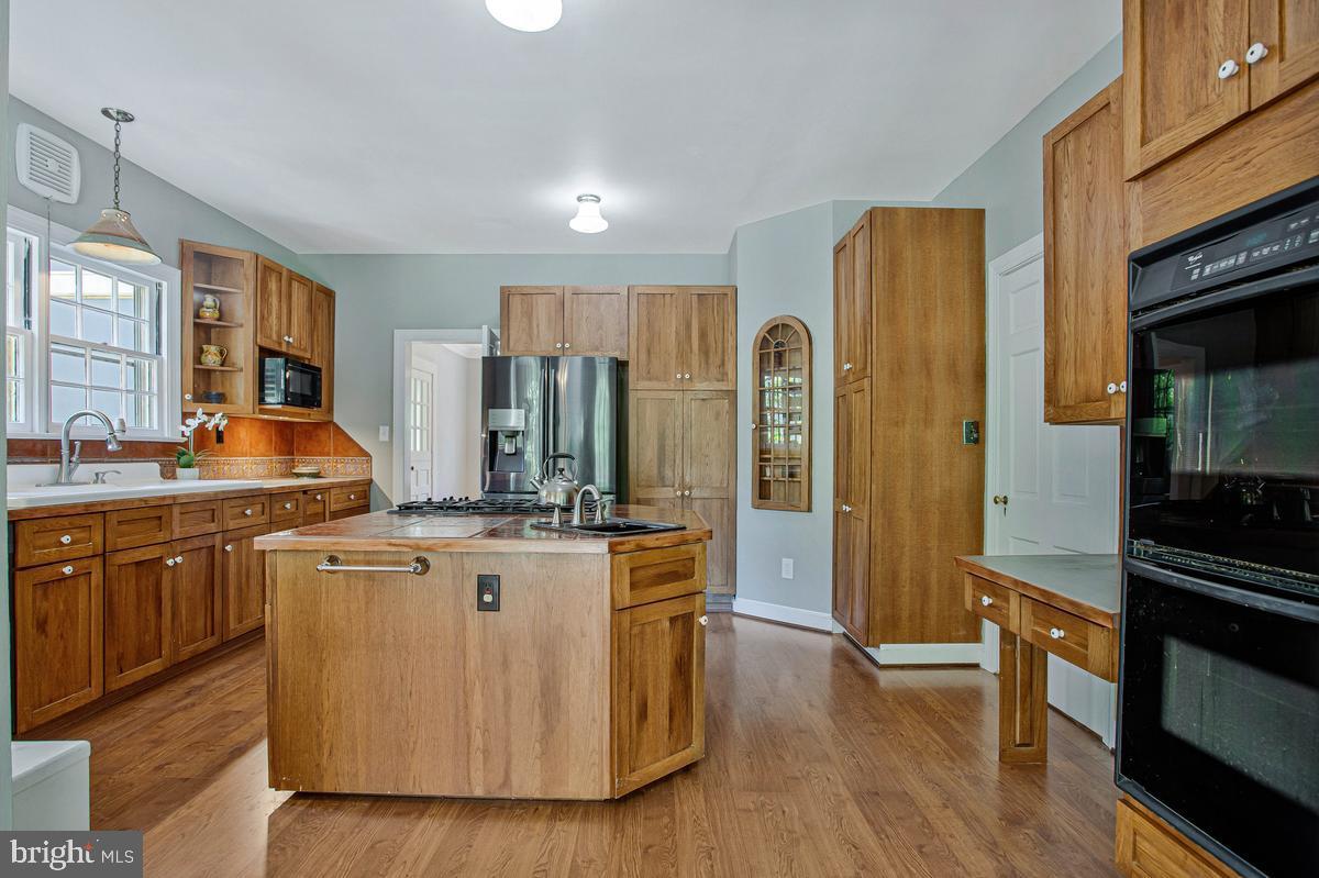 ELLAVILLE HEIGHTS - Residential