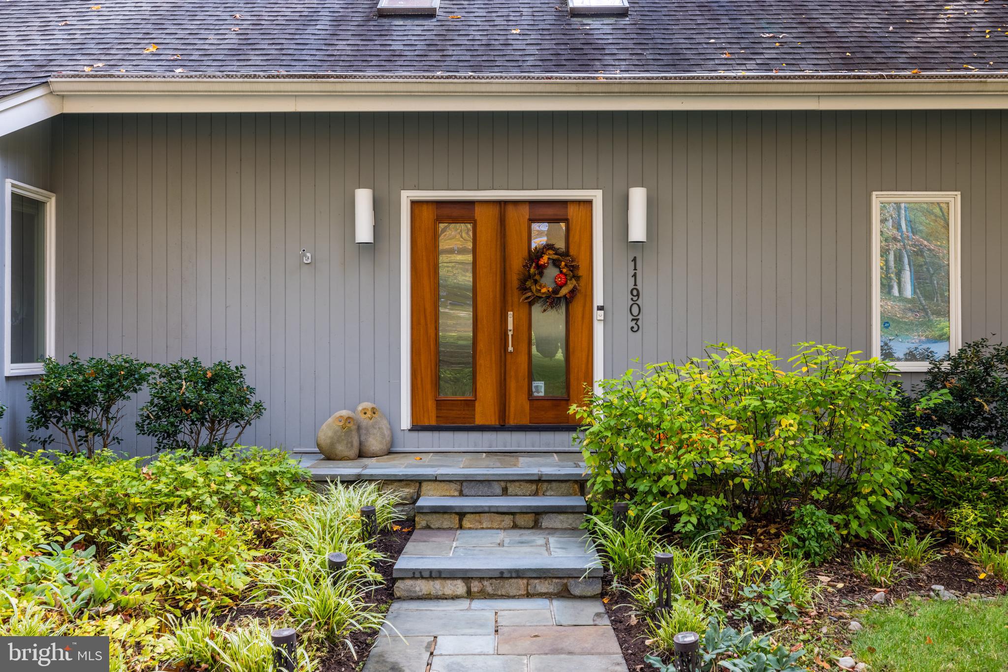 RESTON - Residential