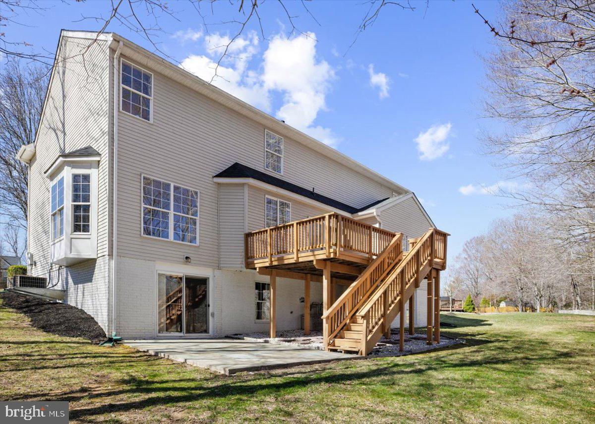 BLOOMS CROSSING - Residential