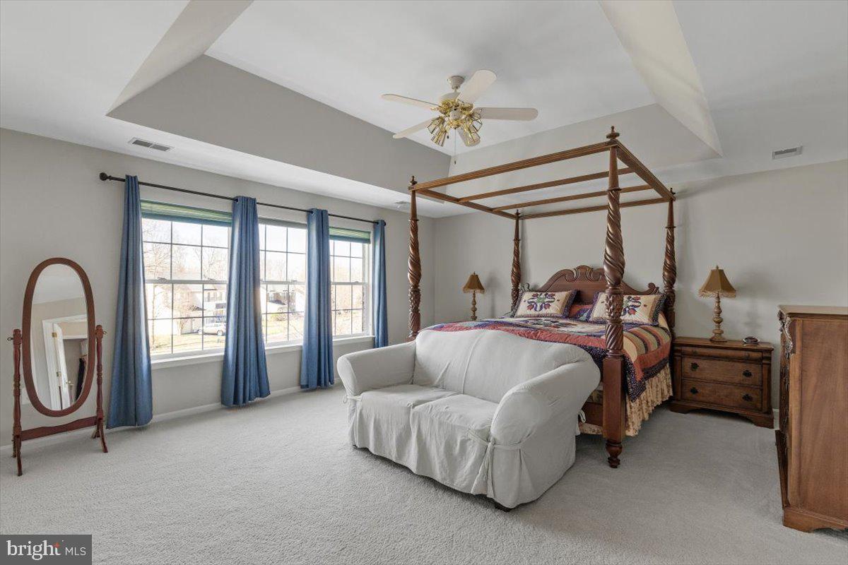 BLOOMS CROSSING - Residential