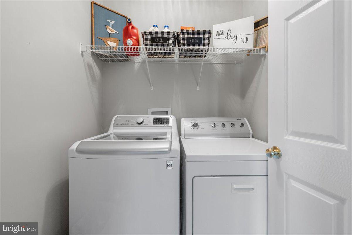 BLOOMS CROSSING - Residential