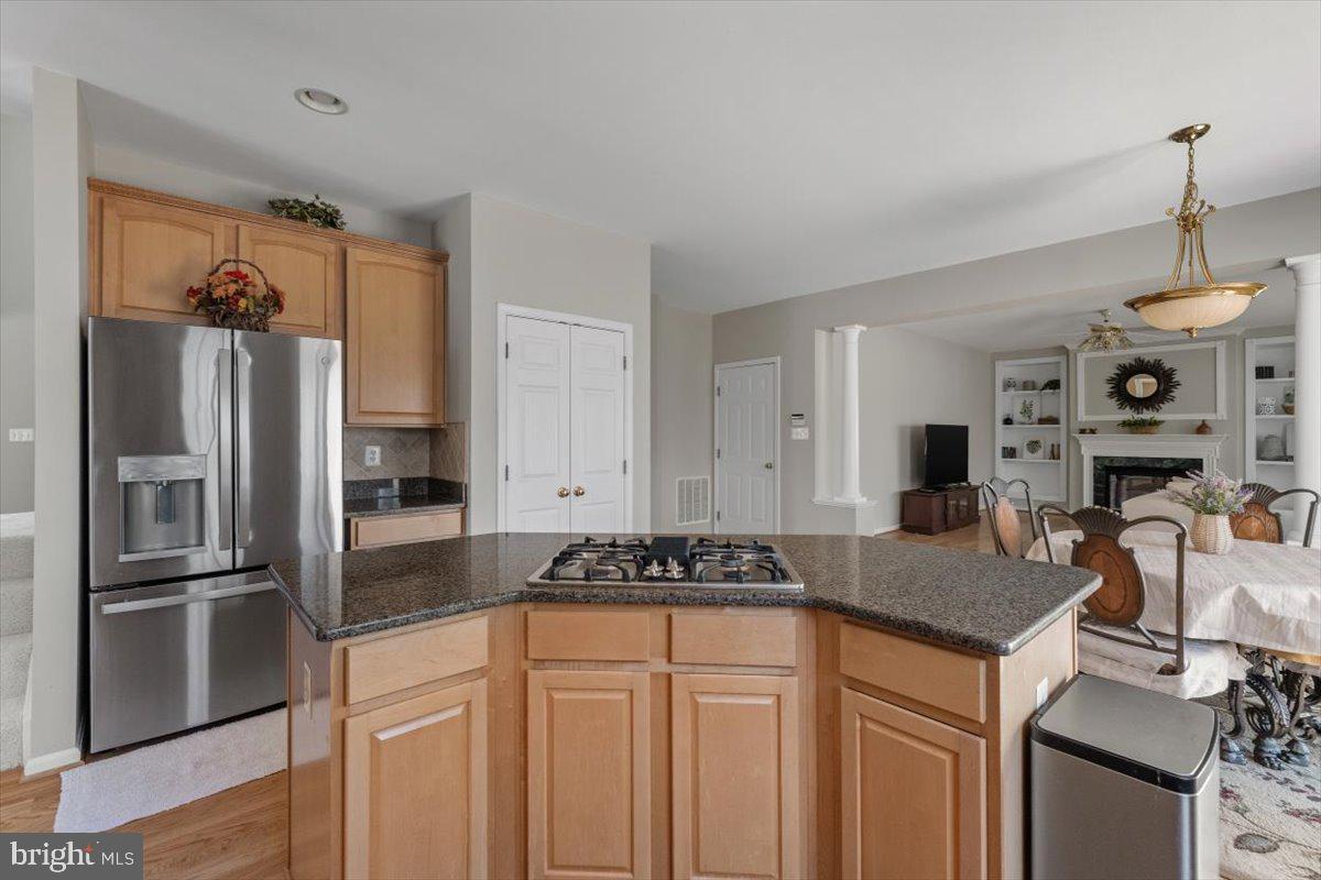 BLOOMS CROSSING - Residential