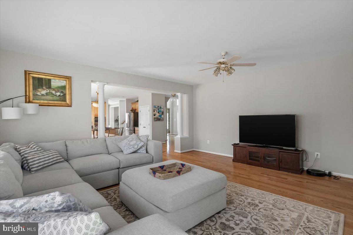 BLOOMS CROSSING - Residential